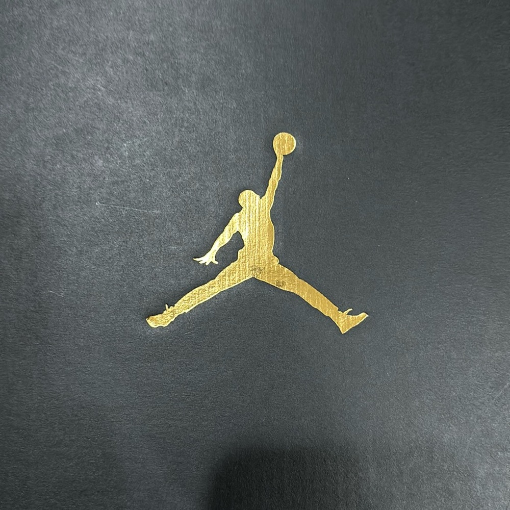 Air Jordan 1 Low- M 11 - worn inside once! No flaws. Black, grey, pink, white - Picture 5 of 12